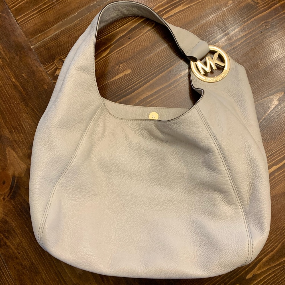 Michael Kors soft leather purse with dust bag!